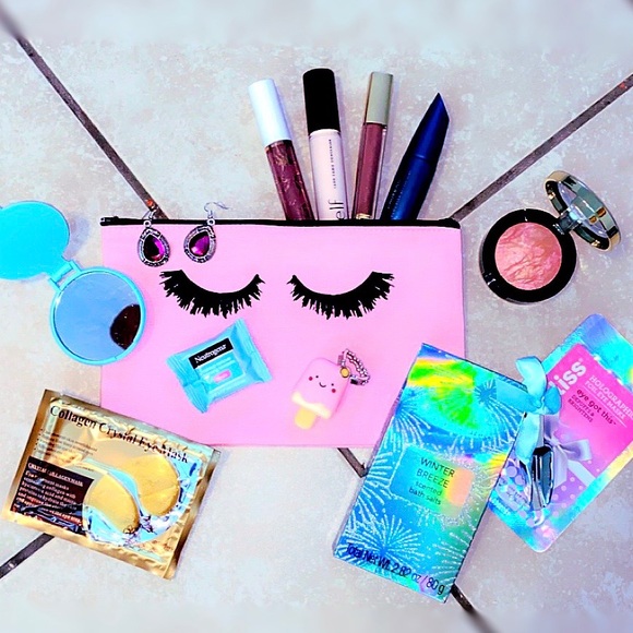 Other - MYSTERY Beauty Bag 👛